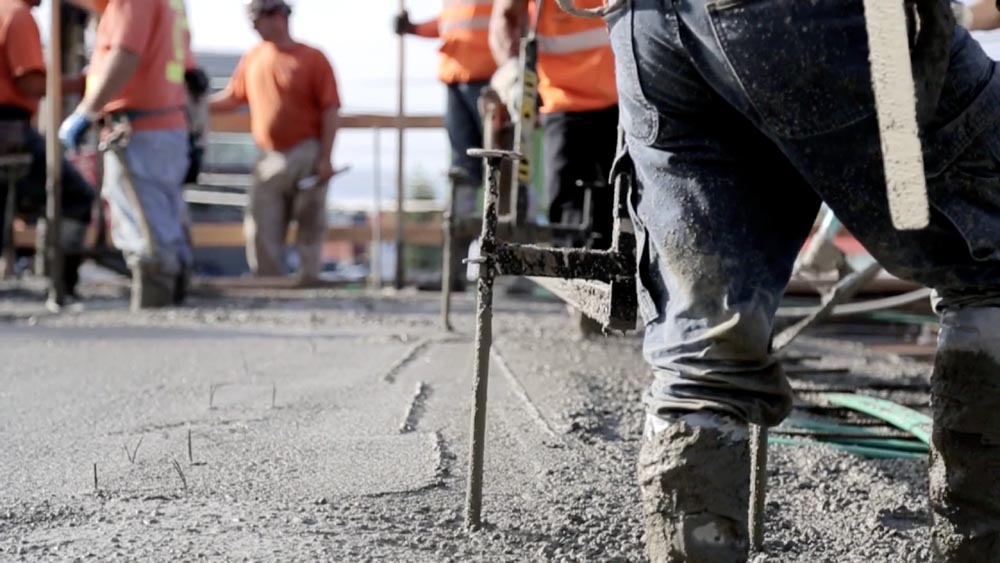 Easy To Move Concrete Screed